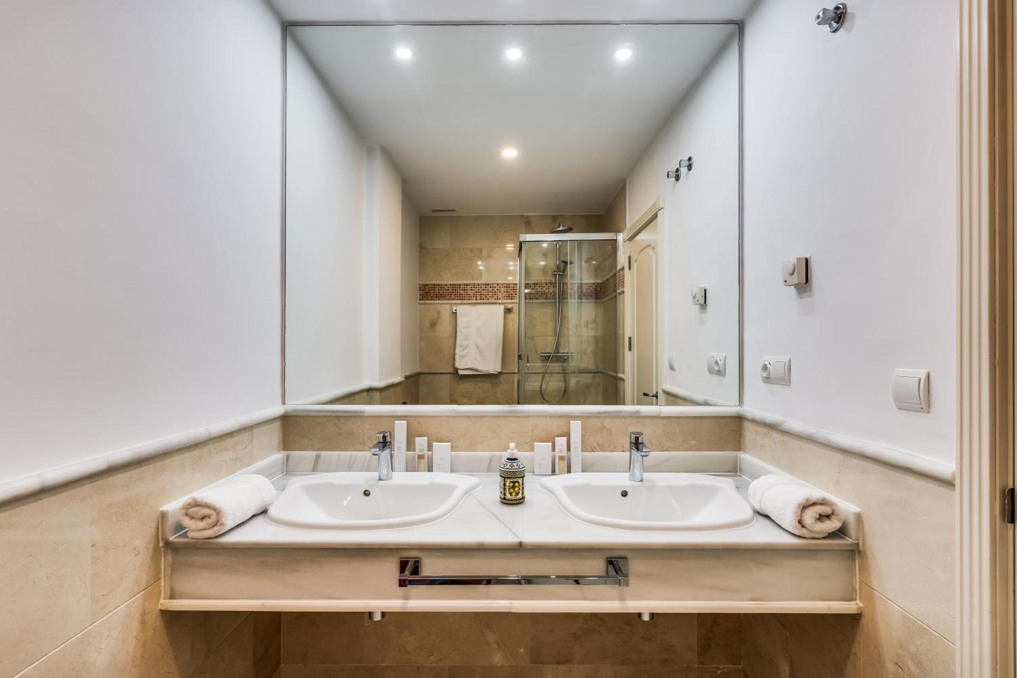 Molo Residences Boutique Apartments & Spa 马尔韦利亚 外观 照片