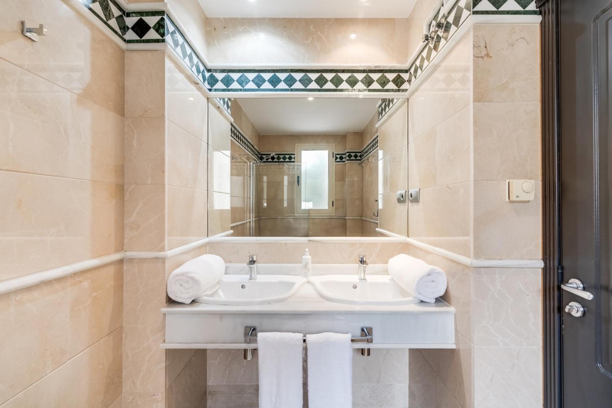 Molo Residences Boutique Apartments & Spa 马尔韦利亚 外观 照片