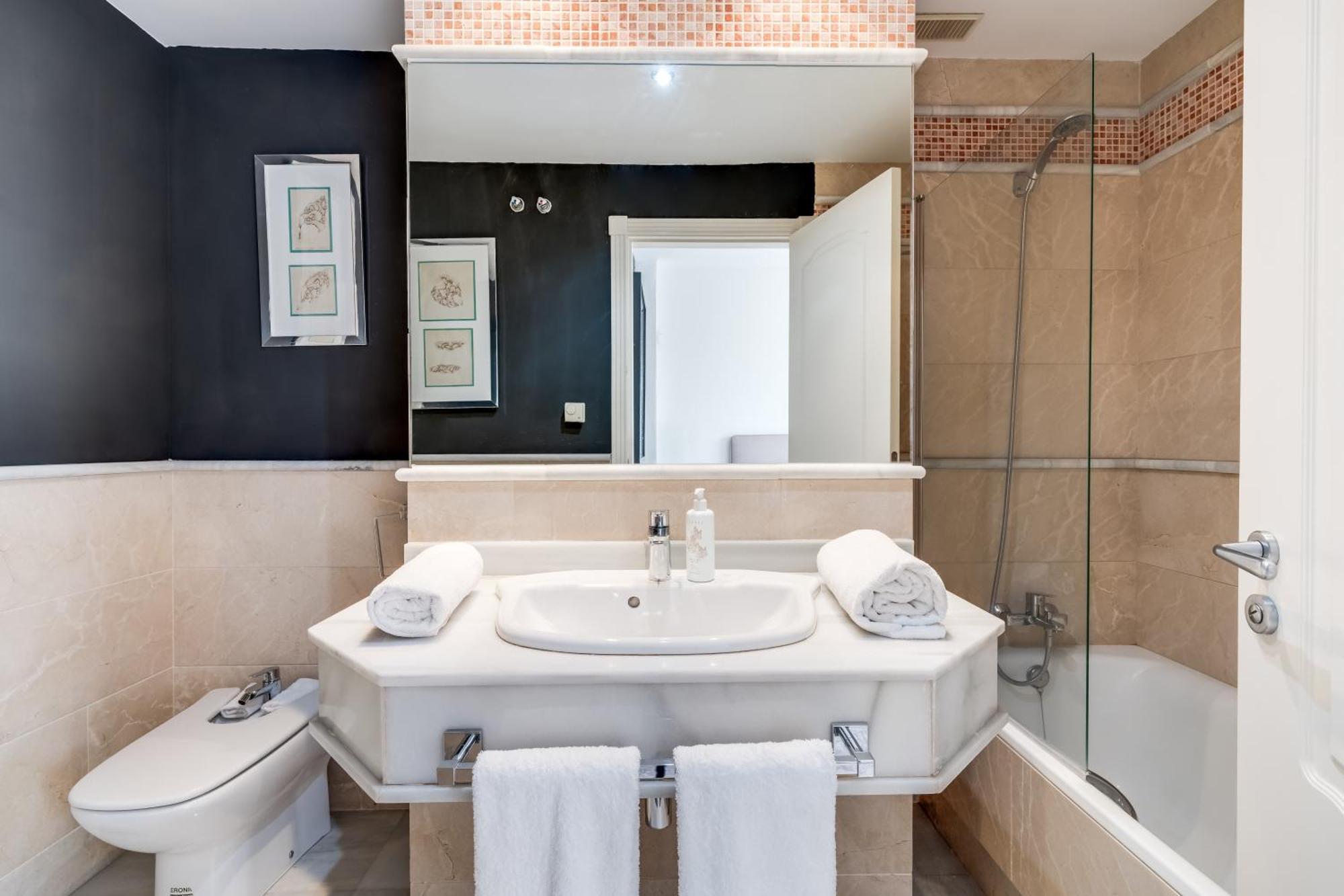 Molo Residences Boutique Apartments & Spa 马尔韦利亚 外观 照片